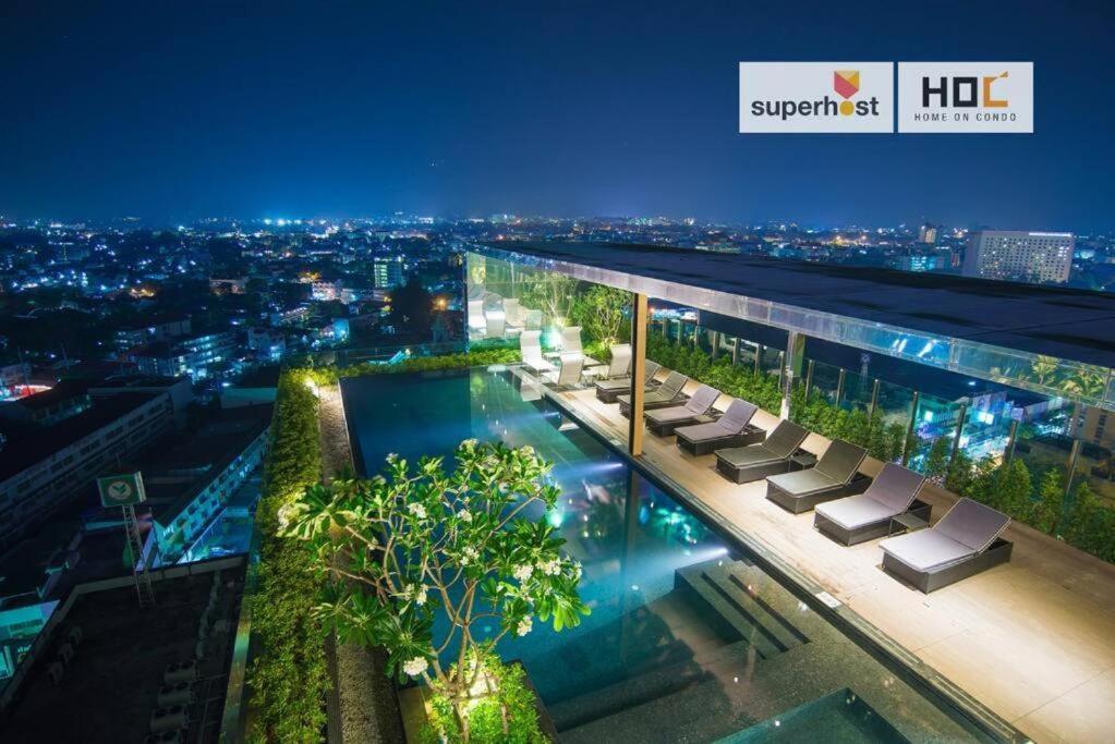 Cozy Luxury Condo @ The Astra Chiang Mai Esterno foto