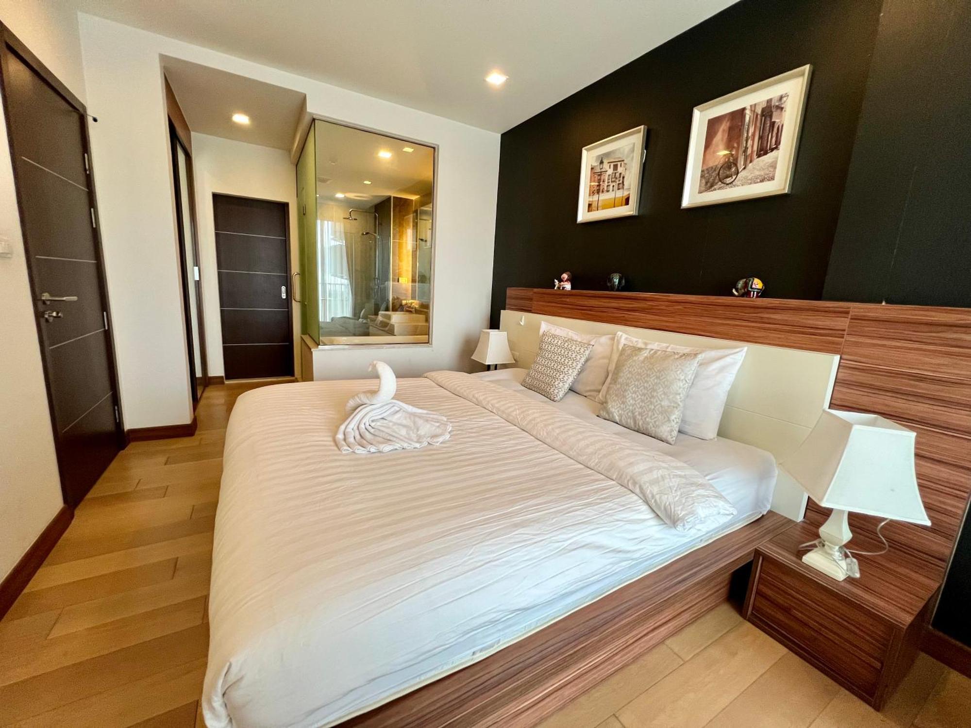 Cozy Luxury Condo @ The Astra Chiang Mai Esterno foto
